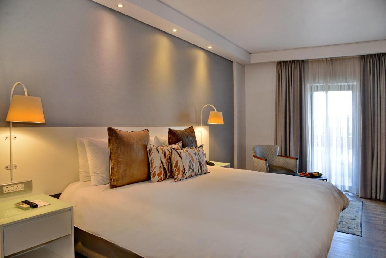 Anew Hotel Roodepoort Johannesburg מראה חיצוני תמונה