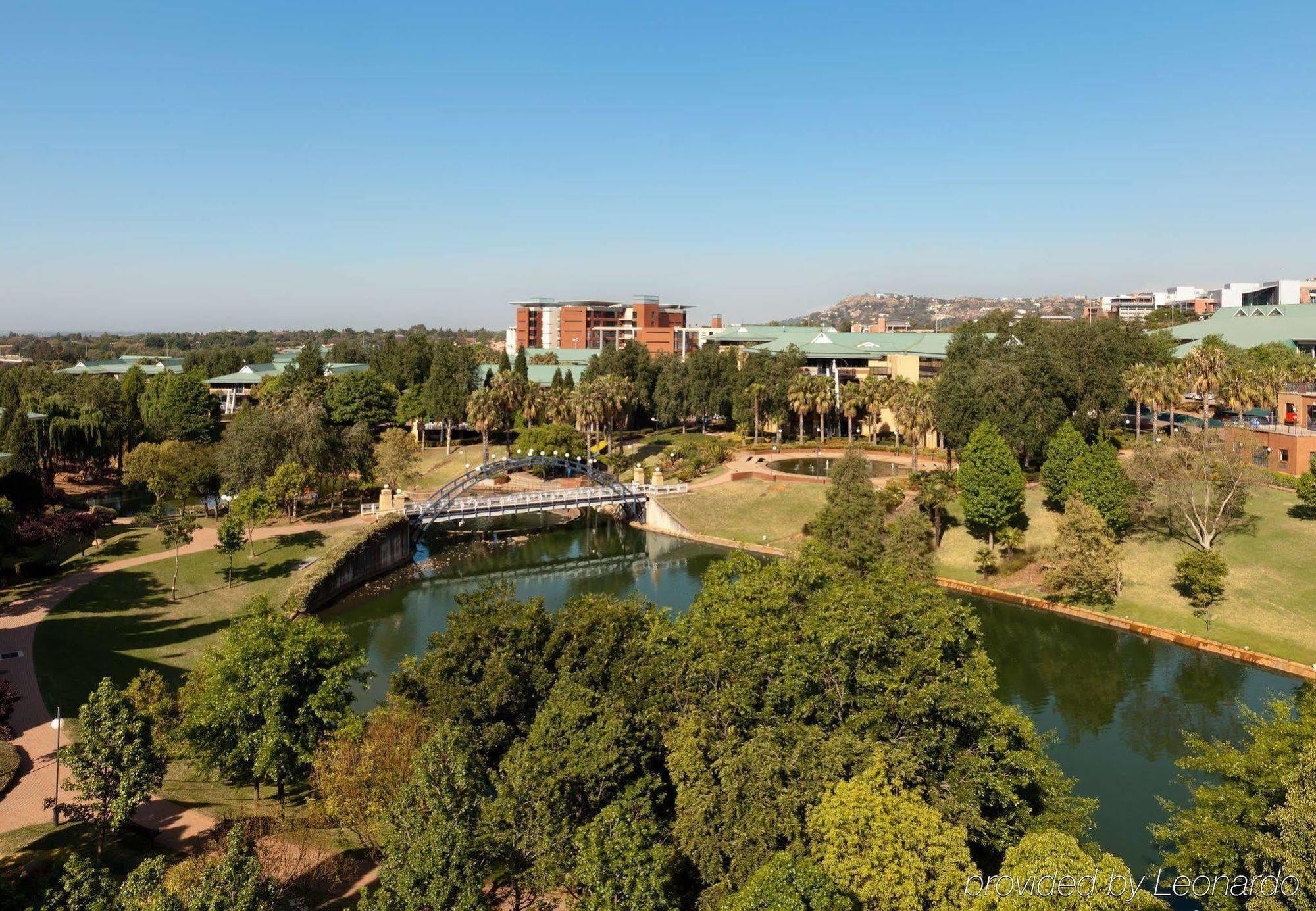 Anew Hotel Roodepoort Johannesburg מראה חיצוני תמונה